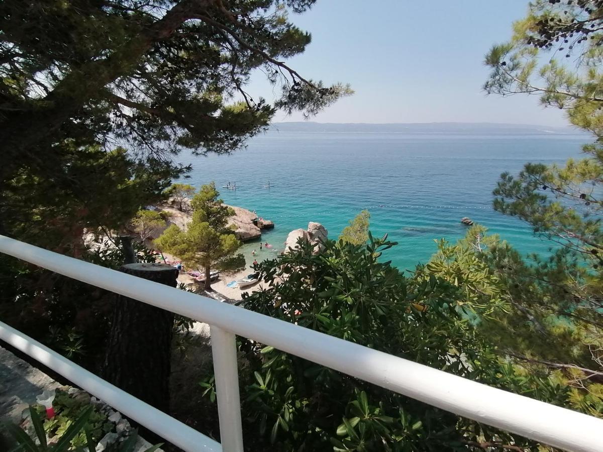 Apartmani Mares - 20 M From The Beach Brela Esterno foto