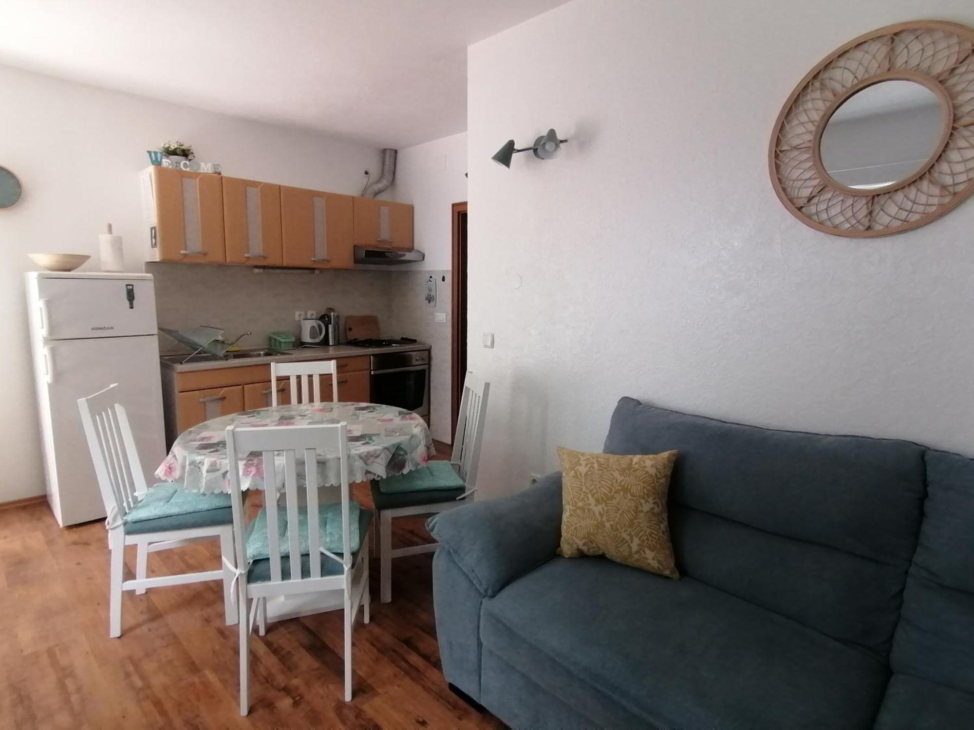 Apartmani Mares - 20 M From The Beach Brela Camera foto